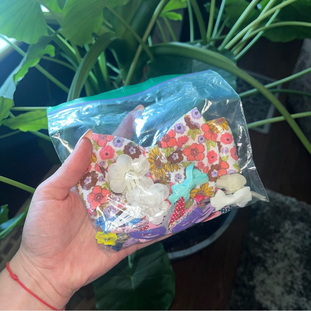 Bag of baby hair accessories
